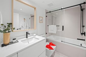 584 W. 28th Avenue